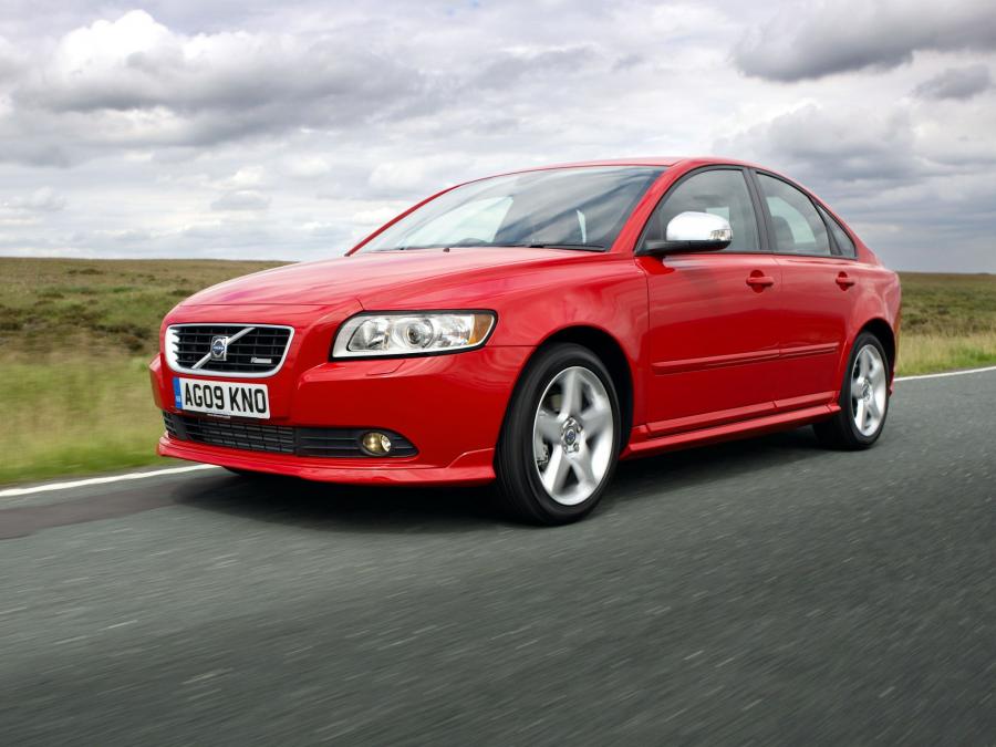  Volvo S40 R-Design 2008 года  (UK) (фото 4 из 8)